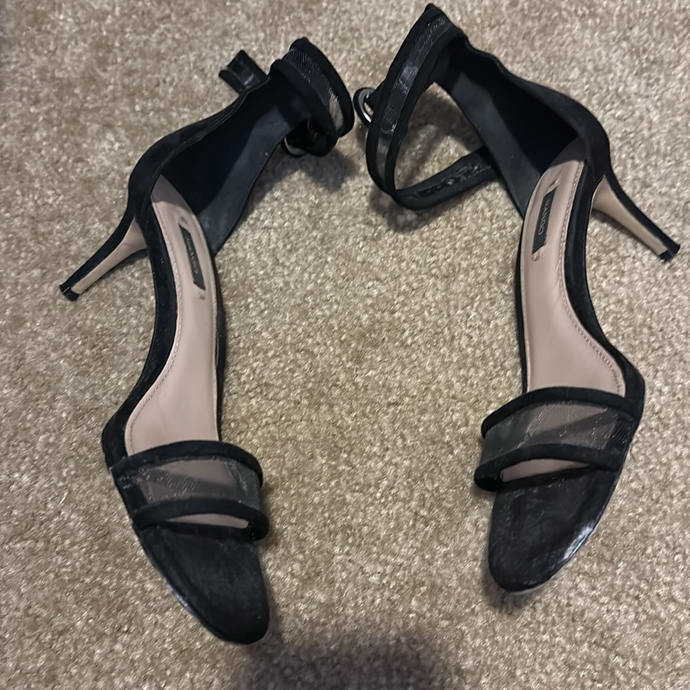 Shoes - Picture 3 of 3